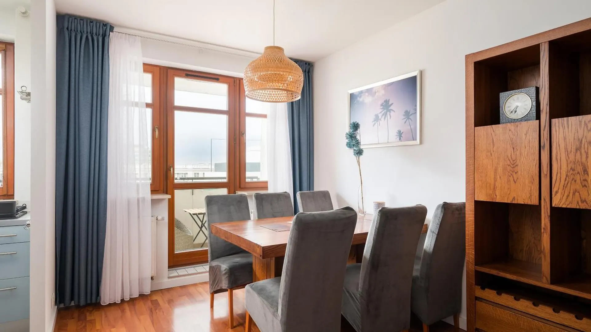 Metro Wilanowska 2-Bedroom Apartment Βαρσοβία